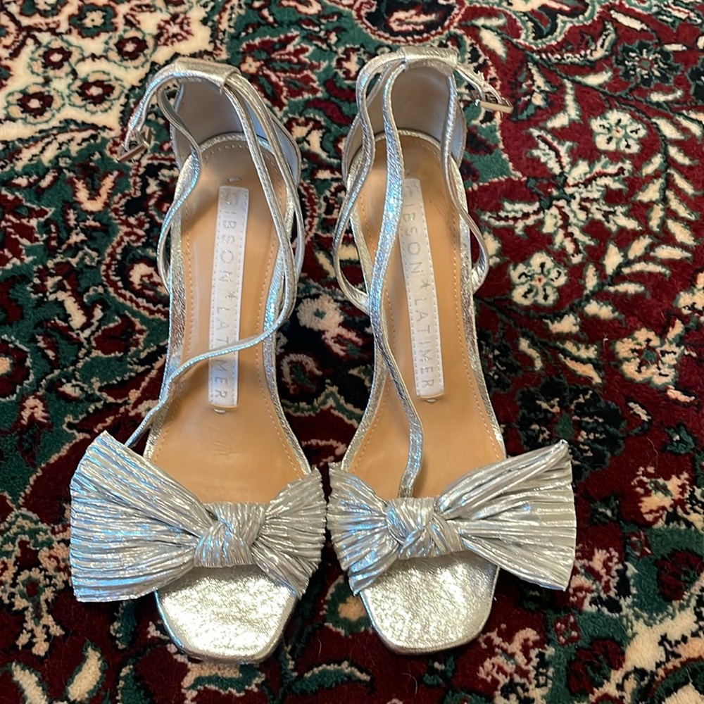 Silver Bow Gibson Latimer Heels